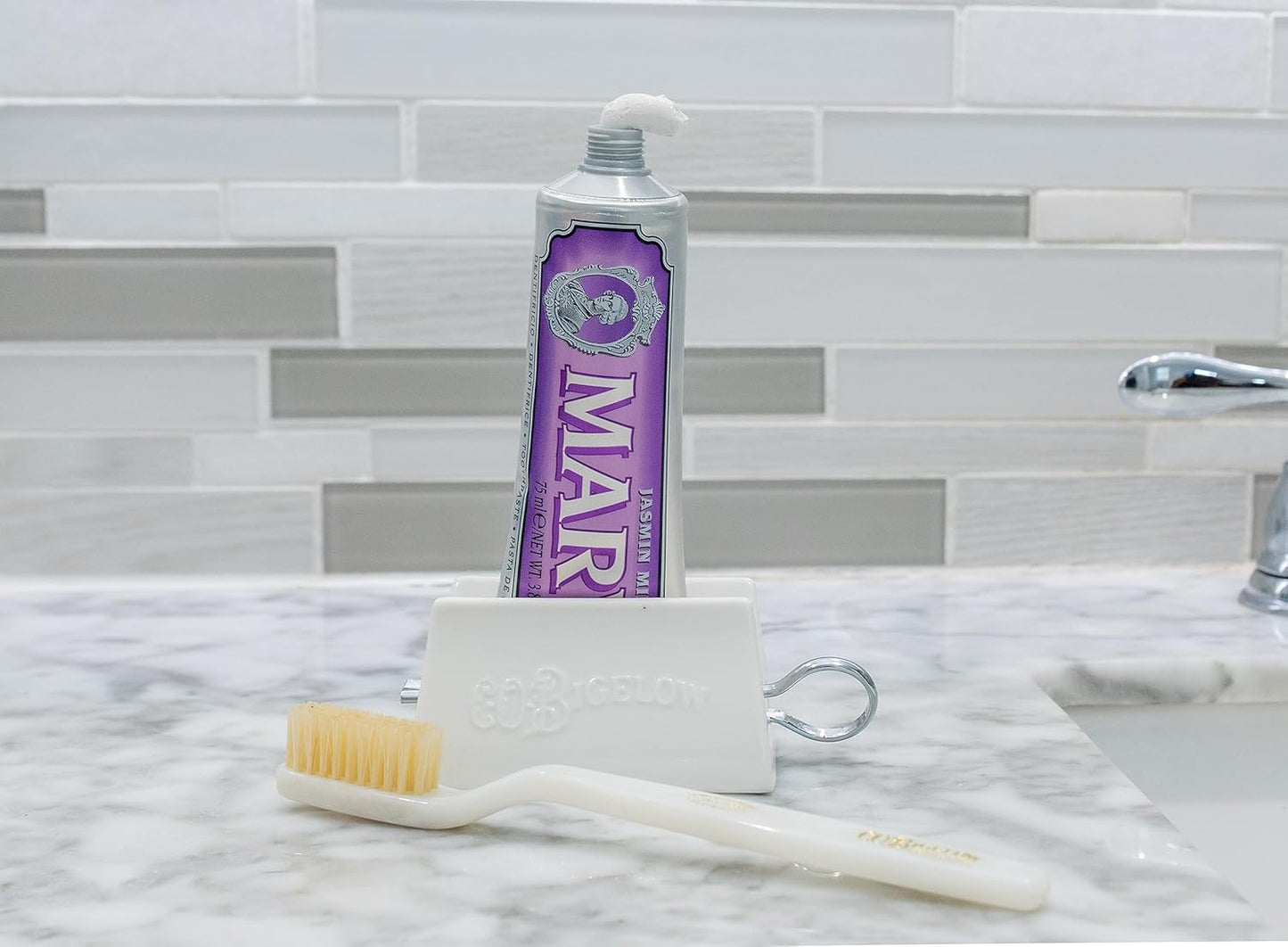 Marvis Jasmin Mint Toothpaste – 3.8 oz | Floral Mint Flavor, Fights Tartar & Plaque, Freshens Breath