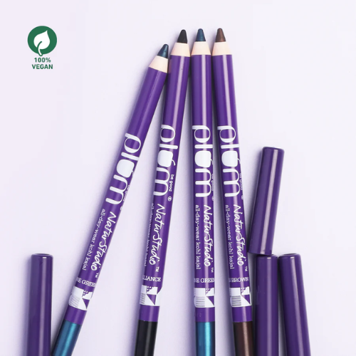 Plum NaturStudio All-Day-Wear Kohl Kajal with Free Sharpener