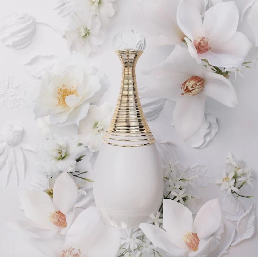 Dior J’adore Eau de Parfum – Iconic Feminine Floral Fragrance