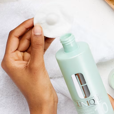 Clinique Clarifying Lotion 1.0 – Gentle Exfoliating Toner 200ml