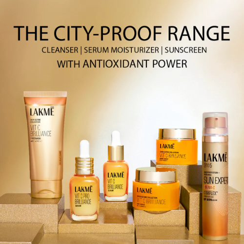 Lakmē Vitamin C Brilliance Facial Foam Vitamin C Foaming Facewash for brighter skin 150ML