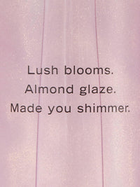 Victoria's Secret Velvet Petals Shimmer Body Mist for Women (250 ml)