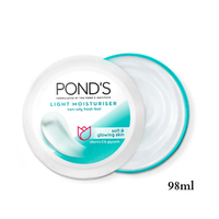 POND'S Fresh Glow Light Moisturiser with Vitamin E