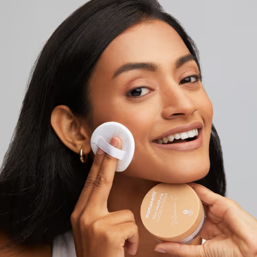 Glow Mattifying Loose Powder with Vitamin C & Aloe Vera for a Natural Matte Look – 12 g