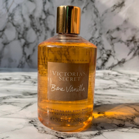 Victoria Bare Vanilla Refreshing Gel Body Wash