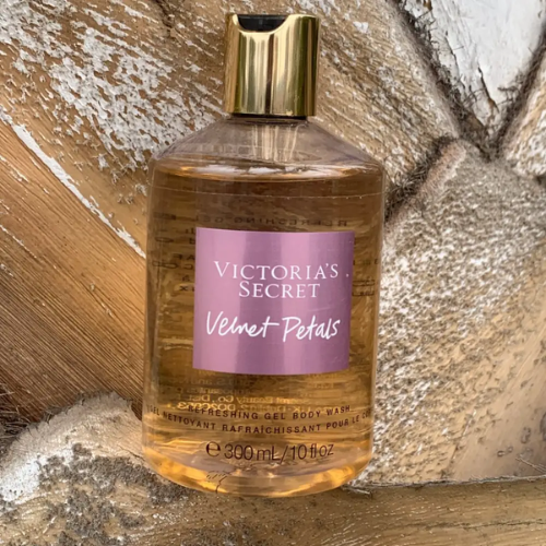 Victoria's Secret Velvet Petals Refreshing Gel Body Wash