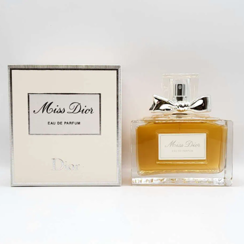 Miss Dior Eau de Parfum – Elegant & Modern Floral Fragrance for Women