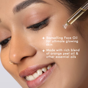 Nykaa Naturals Glow Boosting Serum Oil with Natural Vitamin C and Vitamin E (30ml)