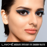 Lakmē Glitterati Chroma Chic Eye Shadow Palette Berry Martini