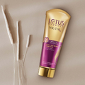 Lotus YouthRx Active Anti Ageing Exfoliator