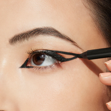 Lakmē Glitterati Gel Eye Pencil Mysterious Black - Shimmering